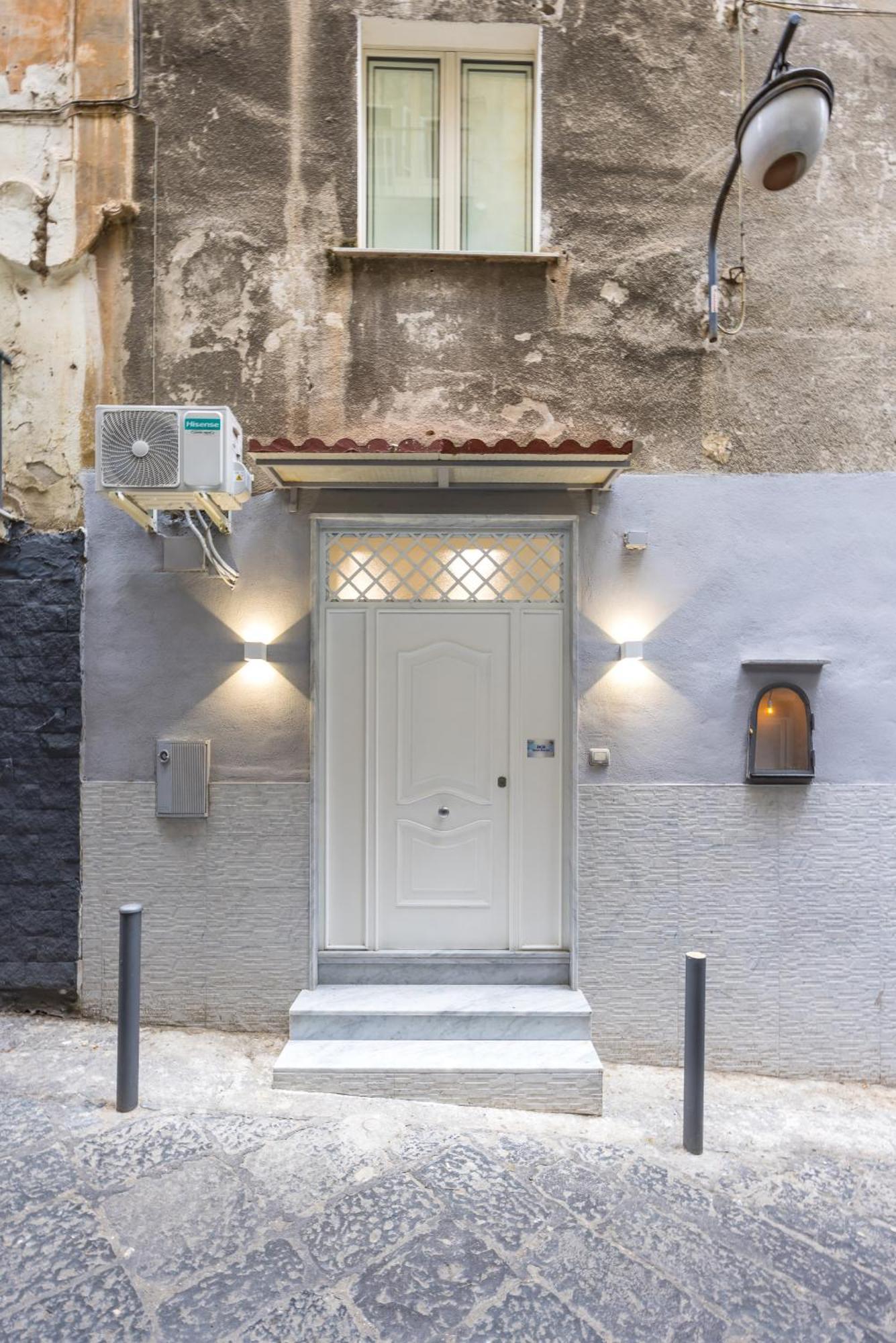 Dcr House Murales Νάπολη Εξωτερικό φωτογραφία